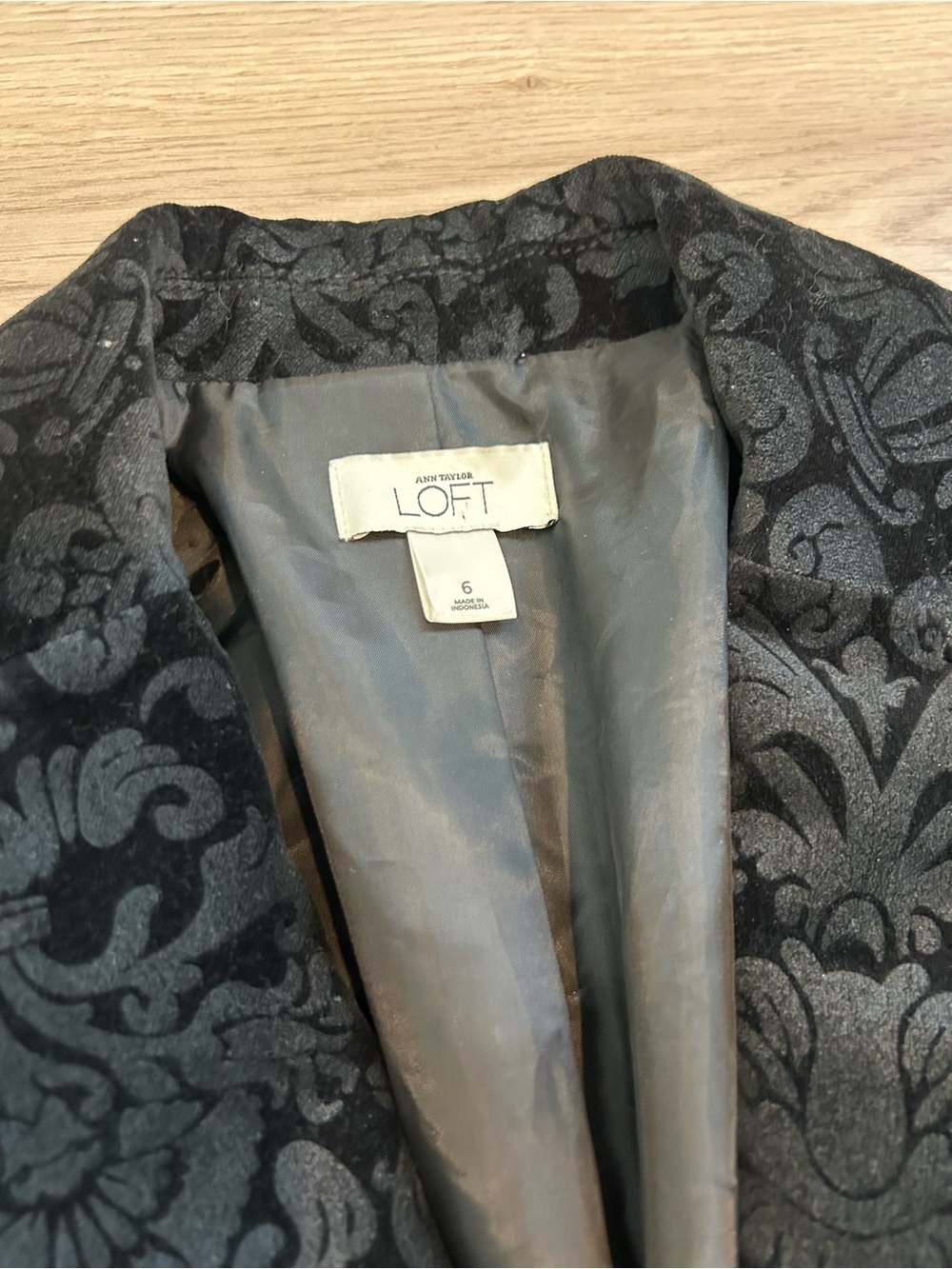 LOFT Black Velvet Damask Blazer Jacket - Picture 3 of 3